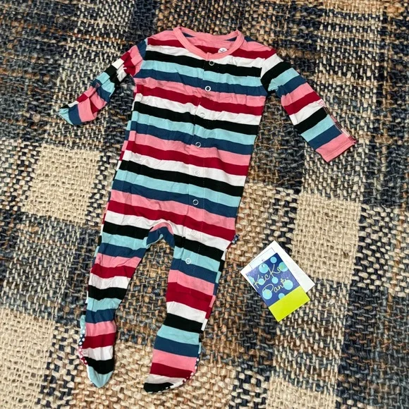 Kickee Pants Let Them Be Little Footie Pajamas Size 0-3 months - Picture 3 of 9